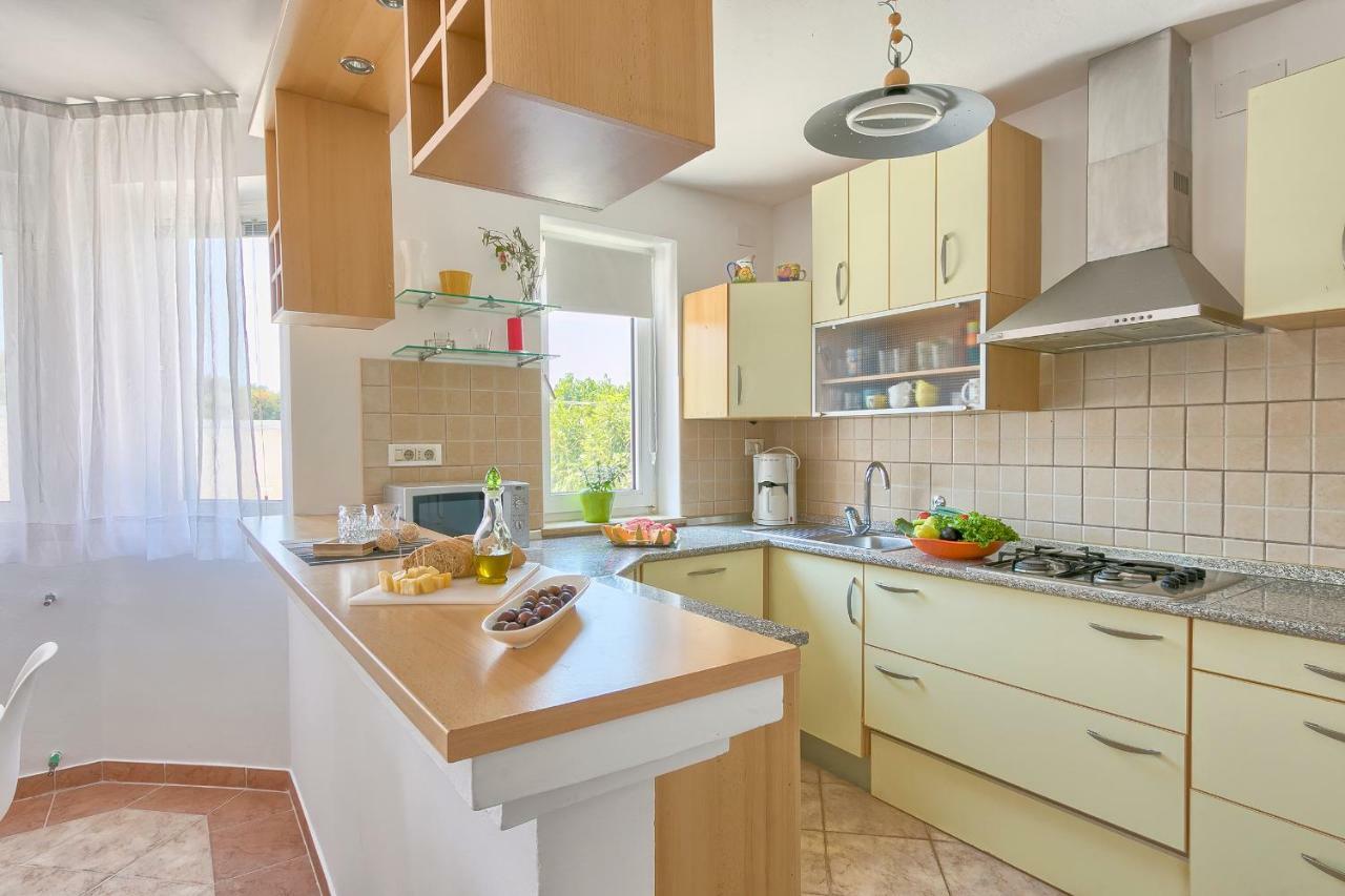 Holiday Home Nikol بولا المظهر الخارجي الصورة